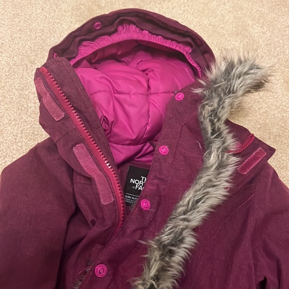 North face Hyvent 550 Down Jacket Youth Small 7/8 Burgundy Purple Wine Color - Picture 7 of 11